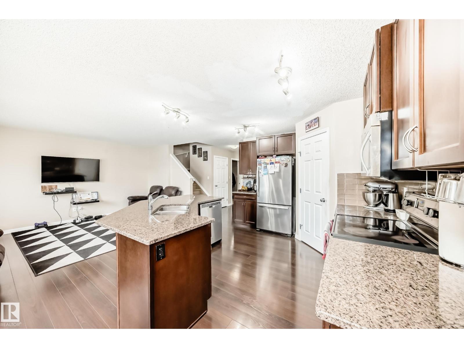 625 56 ST SW - 9
