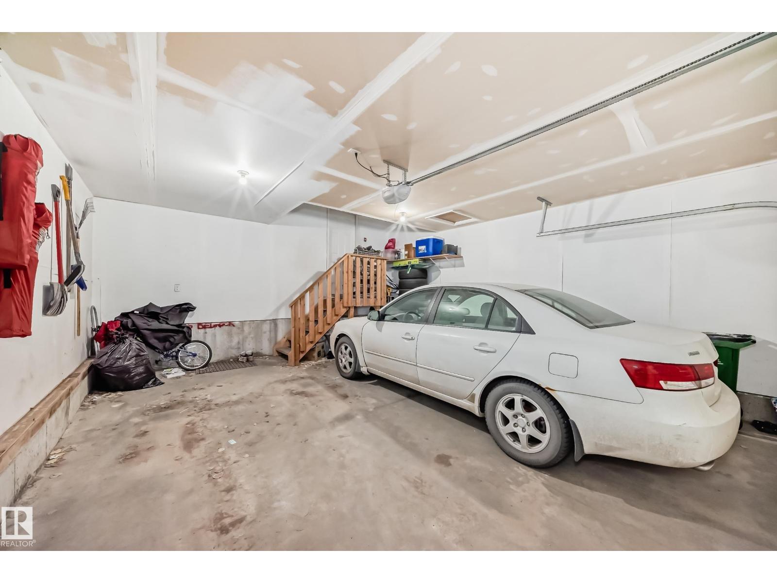 625 56 ST SW - 61