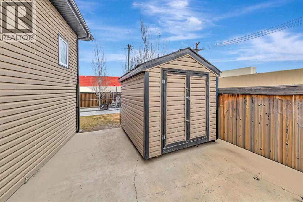 7202 43 Street — photo 44