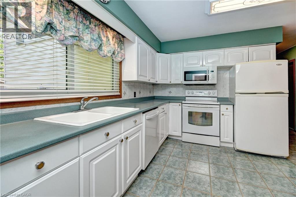 132 FOREST HILL Drive - 14