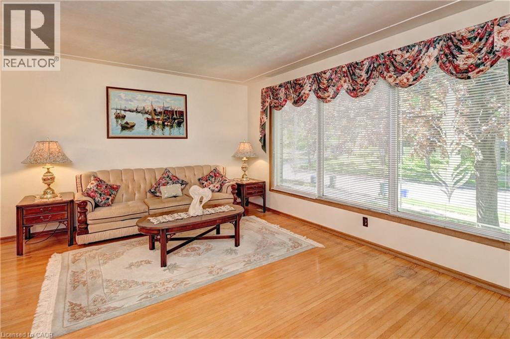 132 FOREST HILL Drive - 8