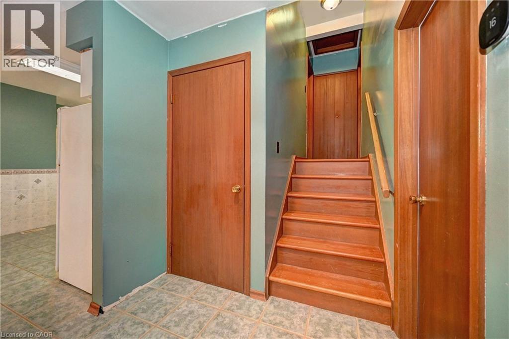 132 FOREST HILL Drive - 22