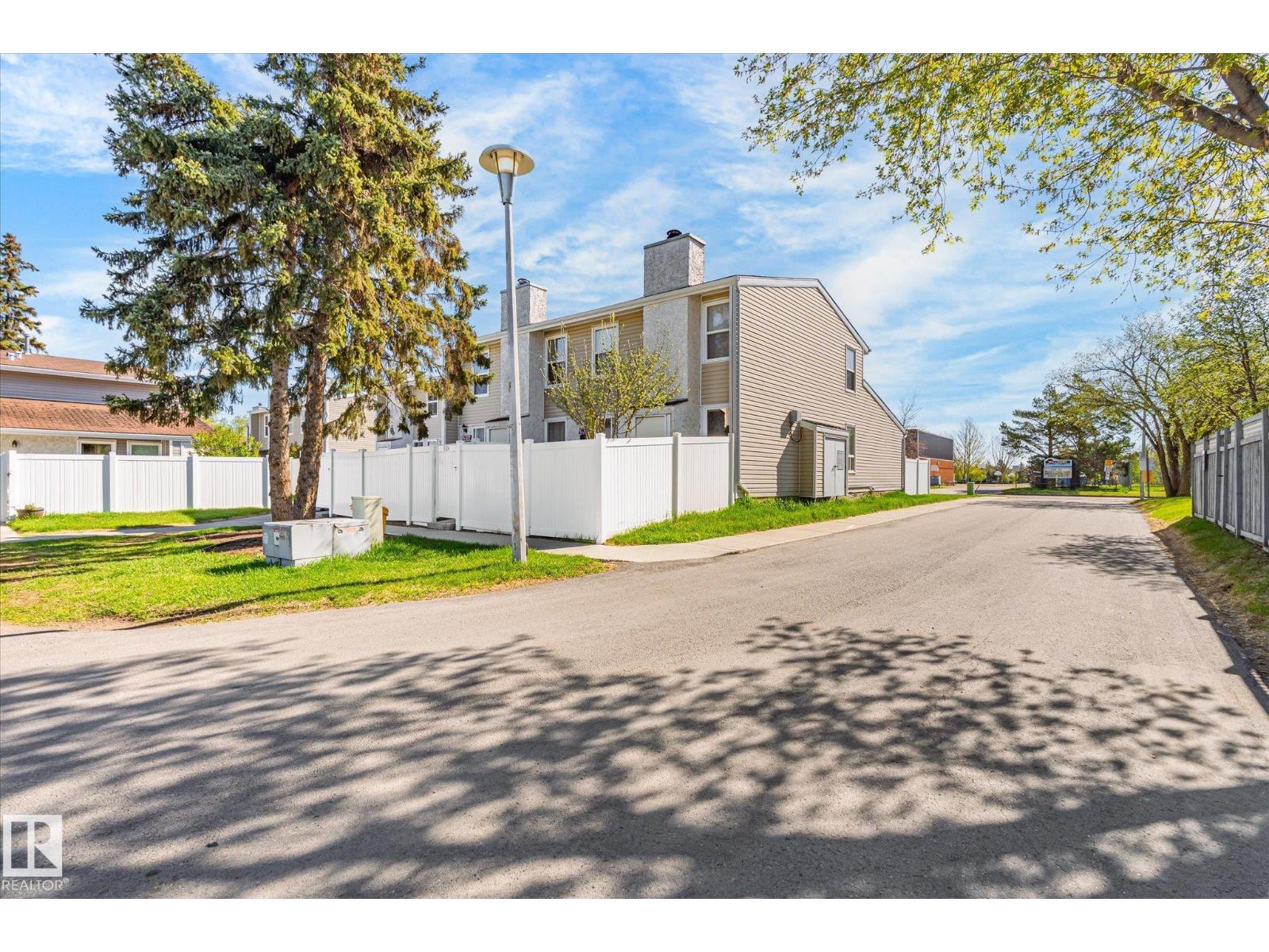 6320 184 ST NW - 30