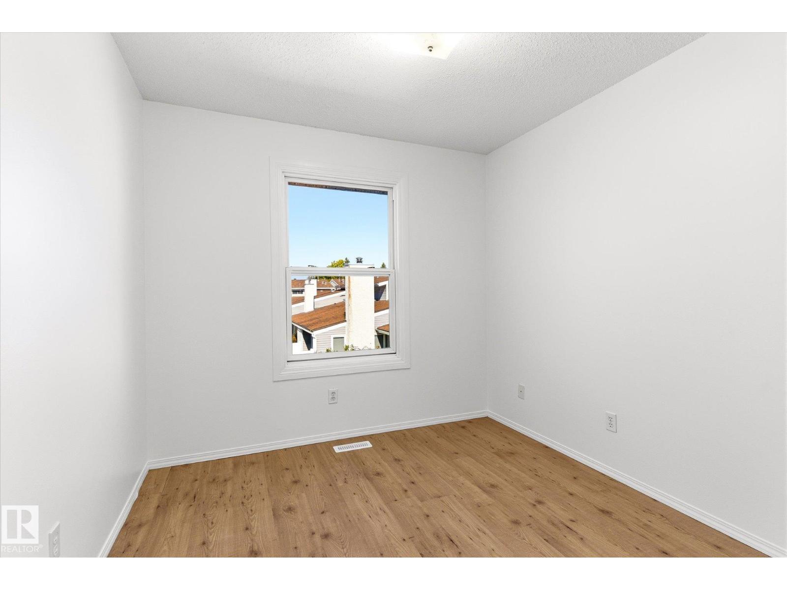 6320 184 ST NW - 19