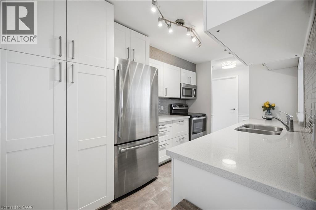 #1803 25 TRAILWOOD Drive - 21