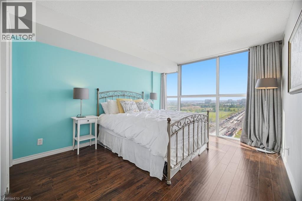 #1803 25 TRAILWOOD Drive - 26