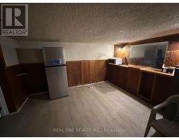 22 Pleasant View Drive, Toronto, ON M2J3P5 Photo 13
