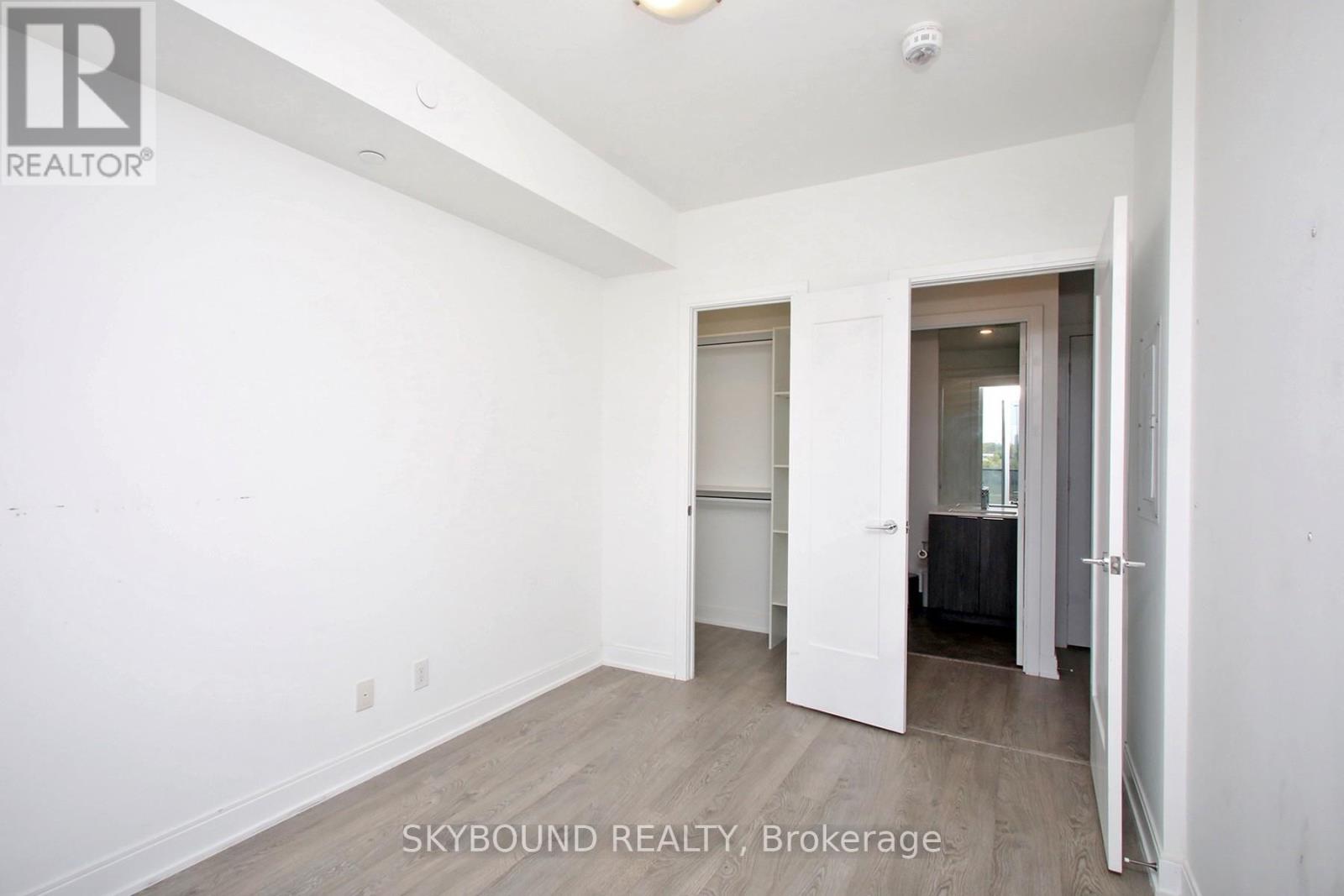 #610 70 ANNIE CRAIG DRIVE - 16