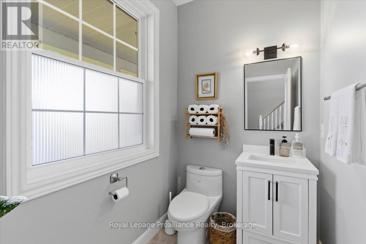1365 FRANKFORD ROAD - 12