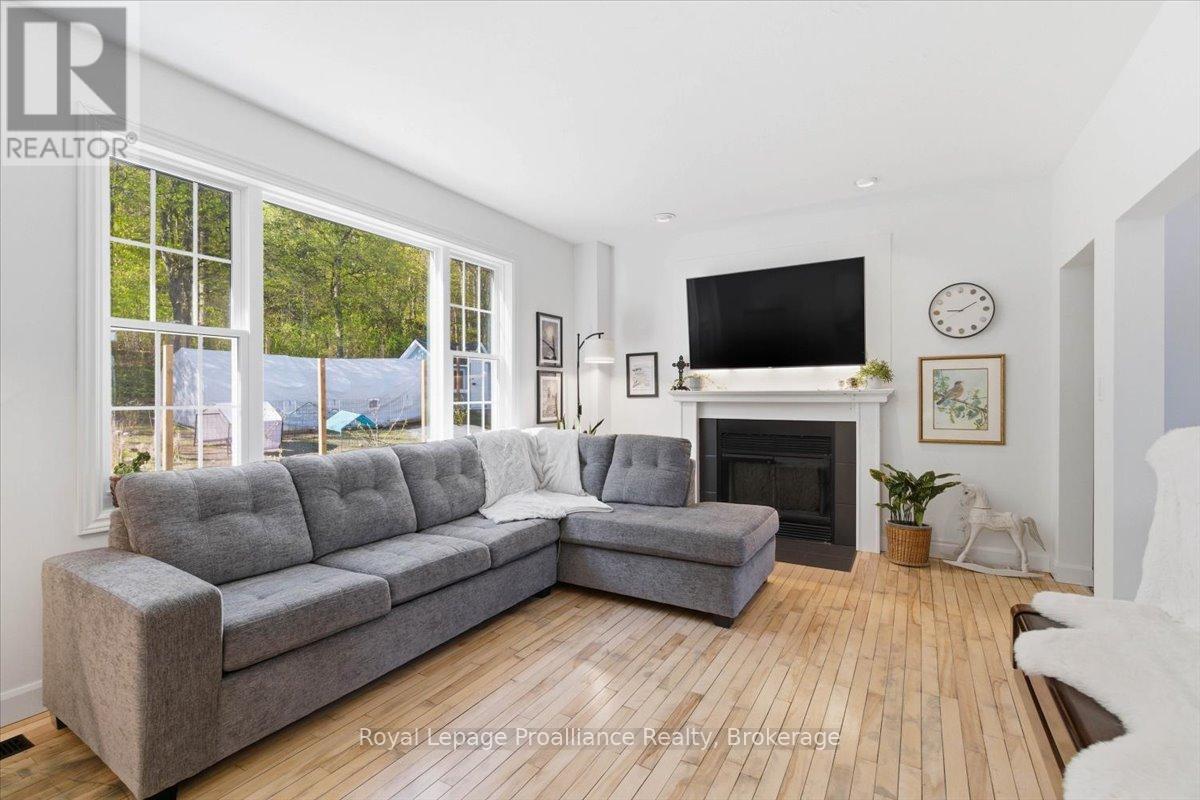 1365 FRANKFORD ROAD - 9