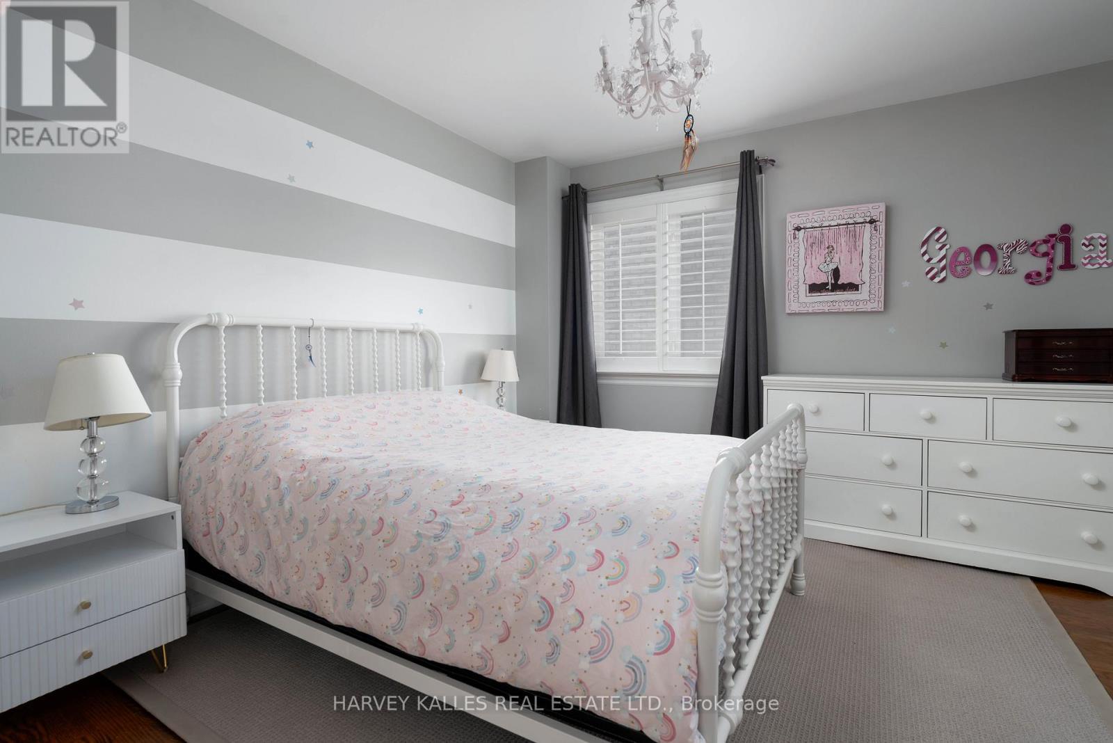 57 BURNCREST DRIVE - 23