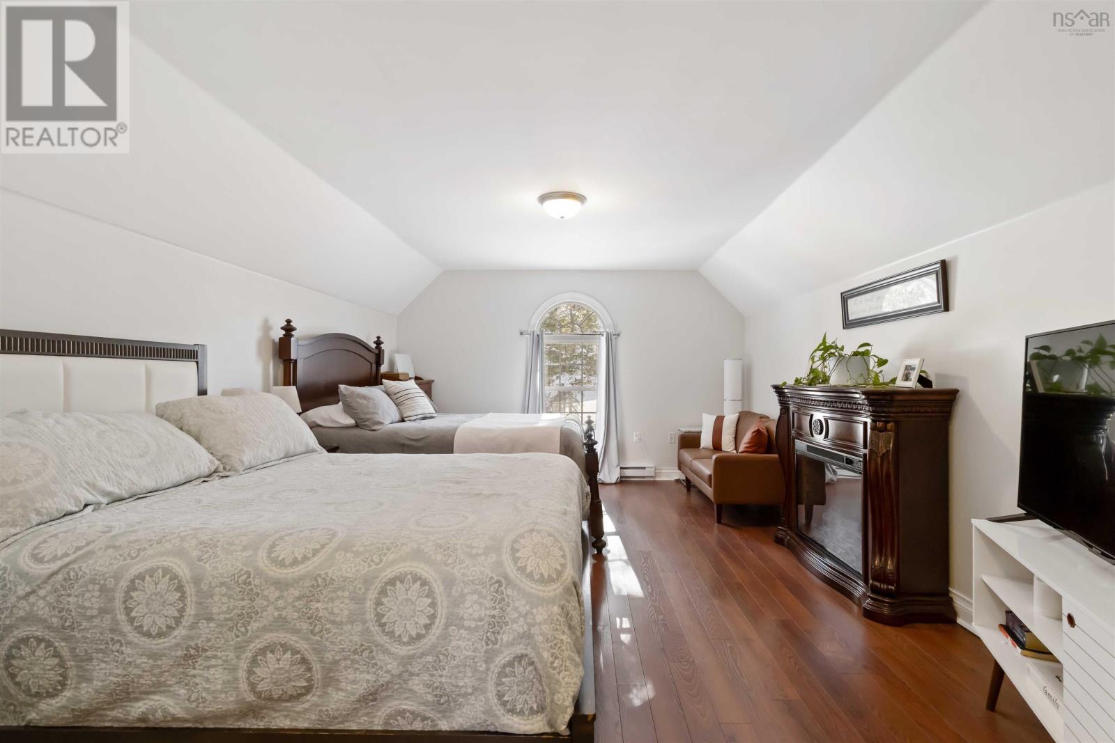 11 Forestridge Drive - 23