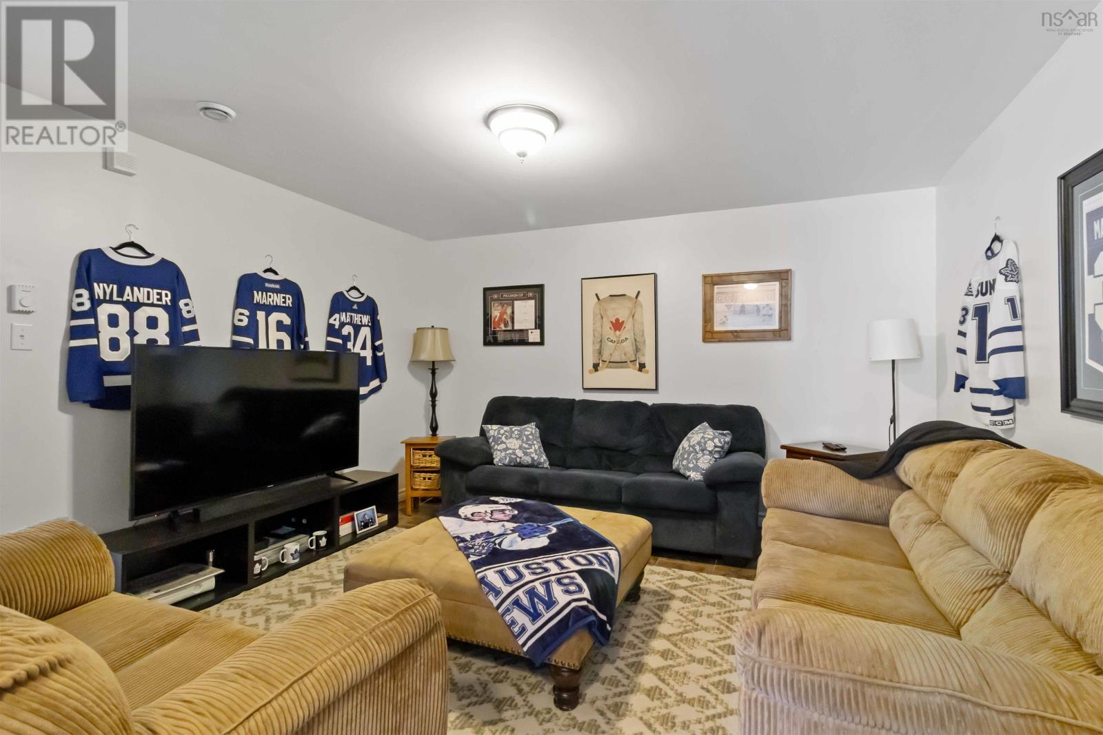 11 Forestridge Drive - 35