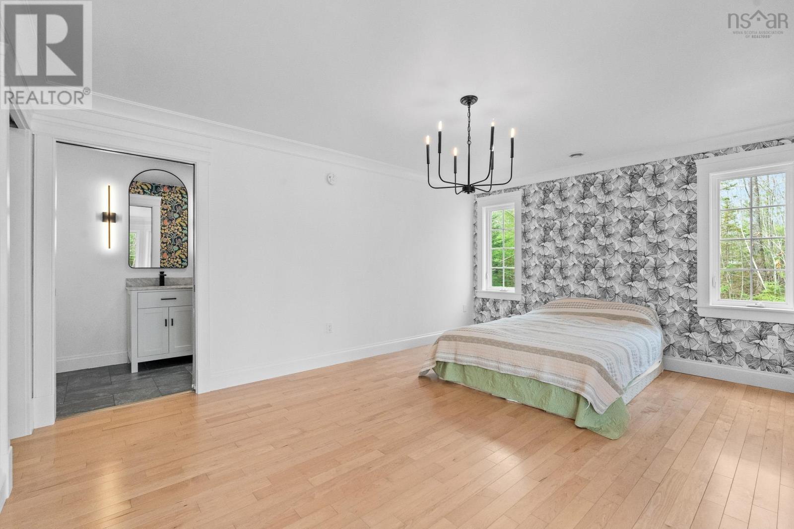 1939 Middle Road - 21