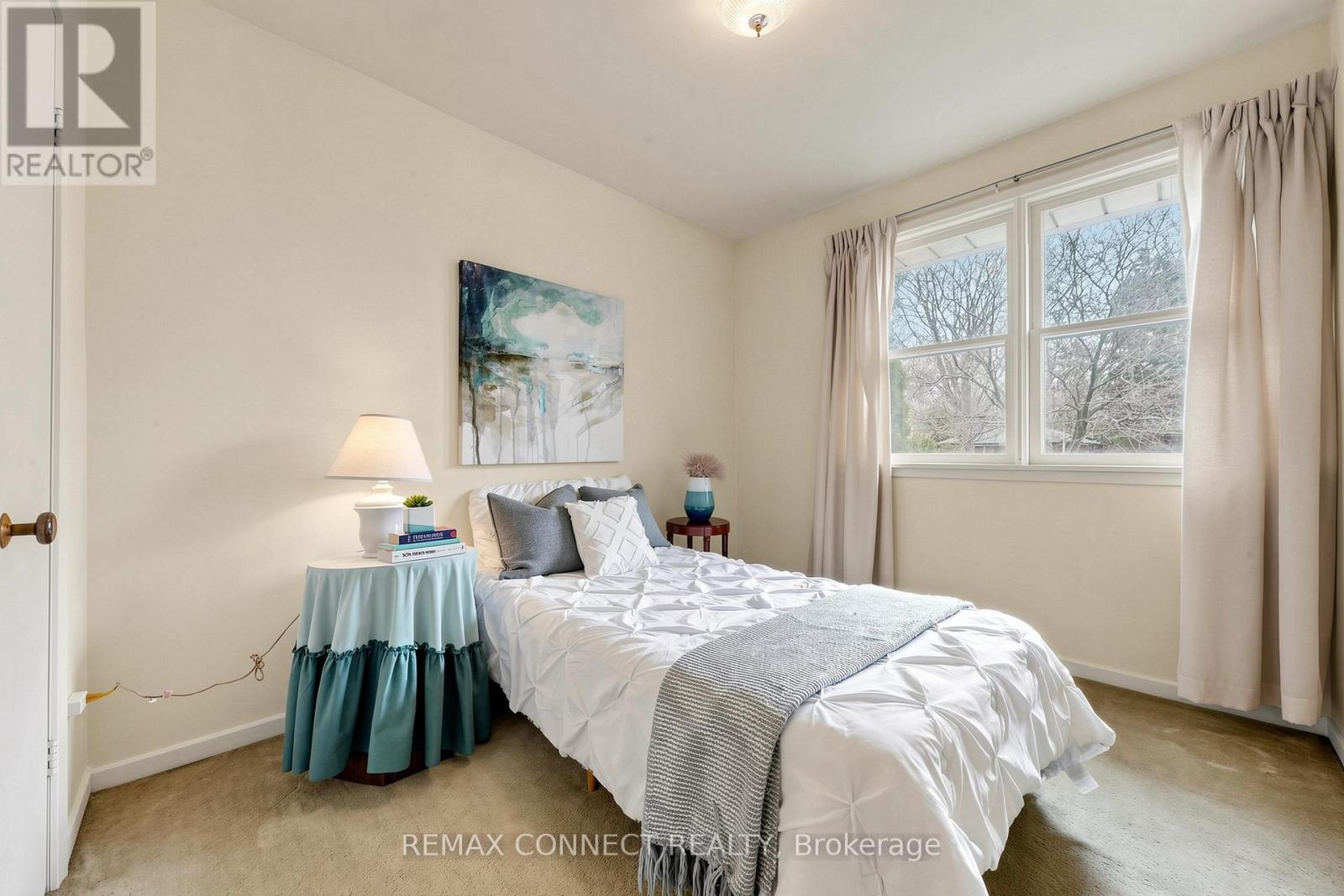 22 WOODGROVE DRIVE - 22