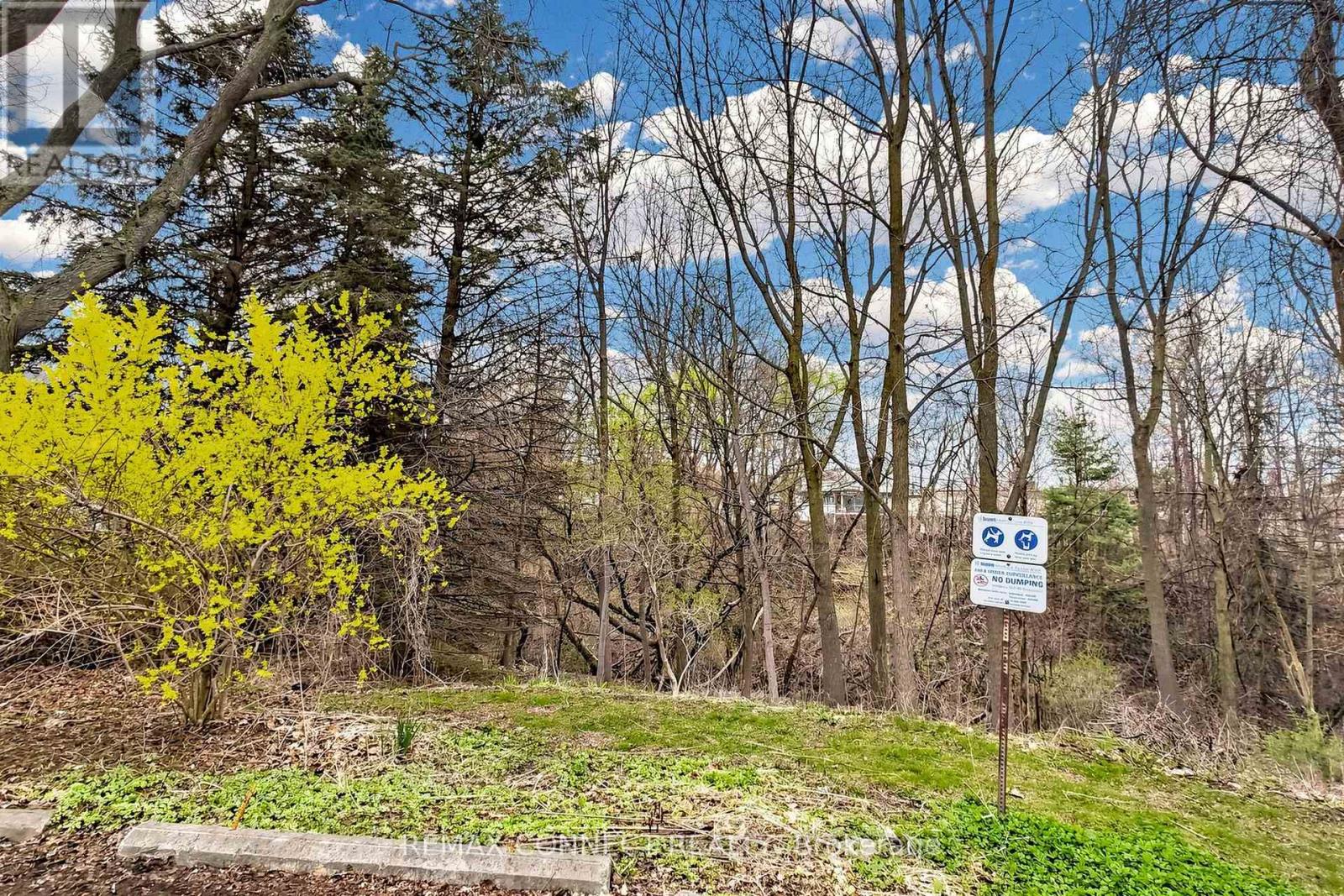 22 WOODGROVE DRIVE - 47