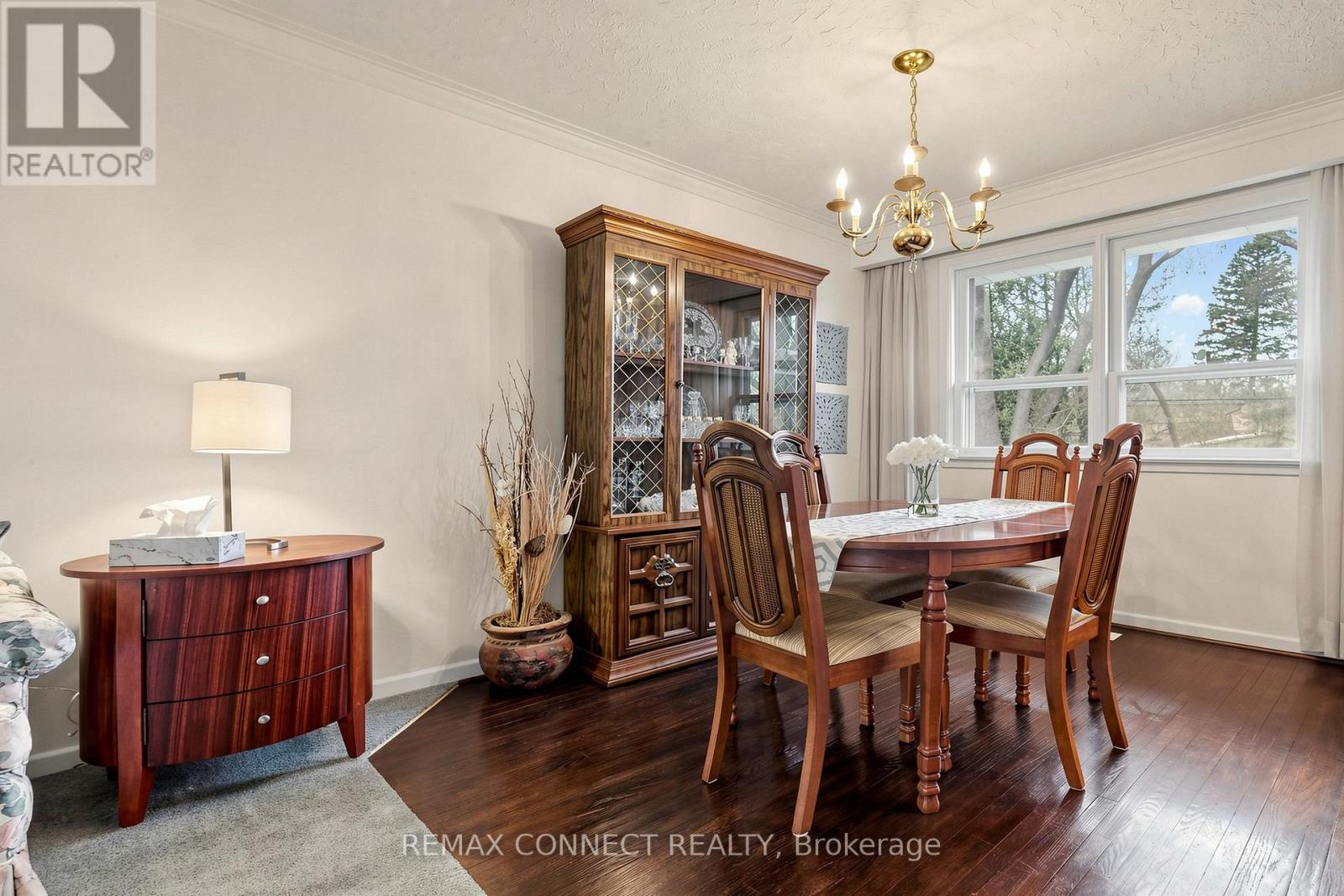 22 WOODGROVE DRIVE - 9