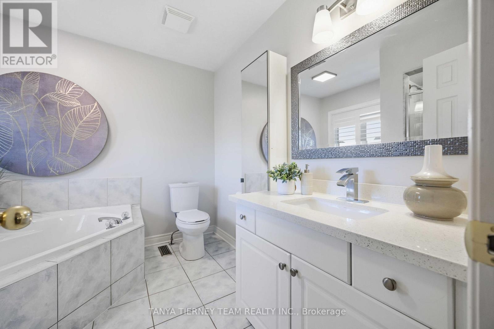 9 PENHURST DRIVE - 30
