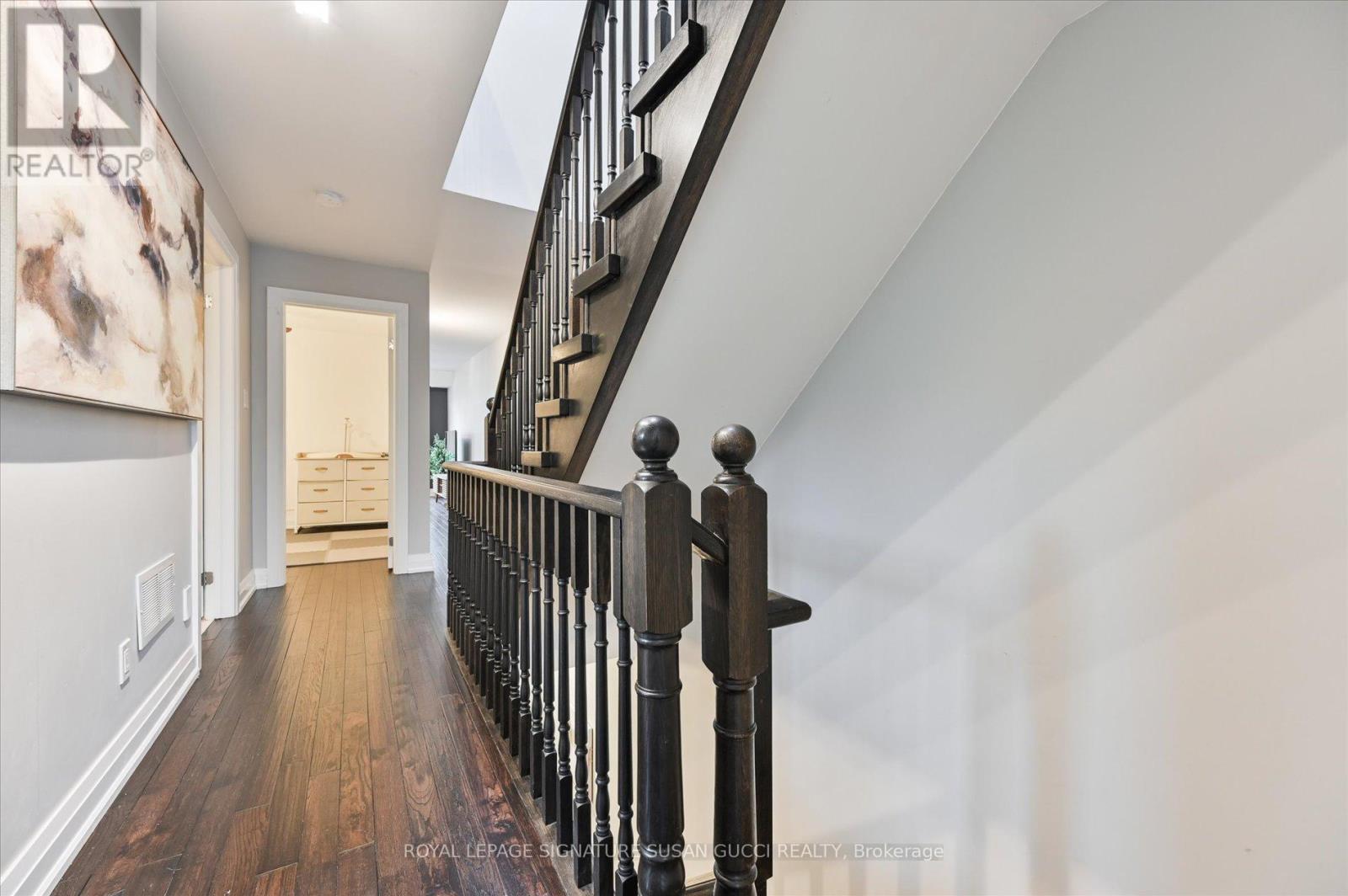 2833 ST. CLAIR AVENUE E - 14
