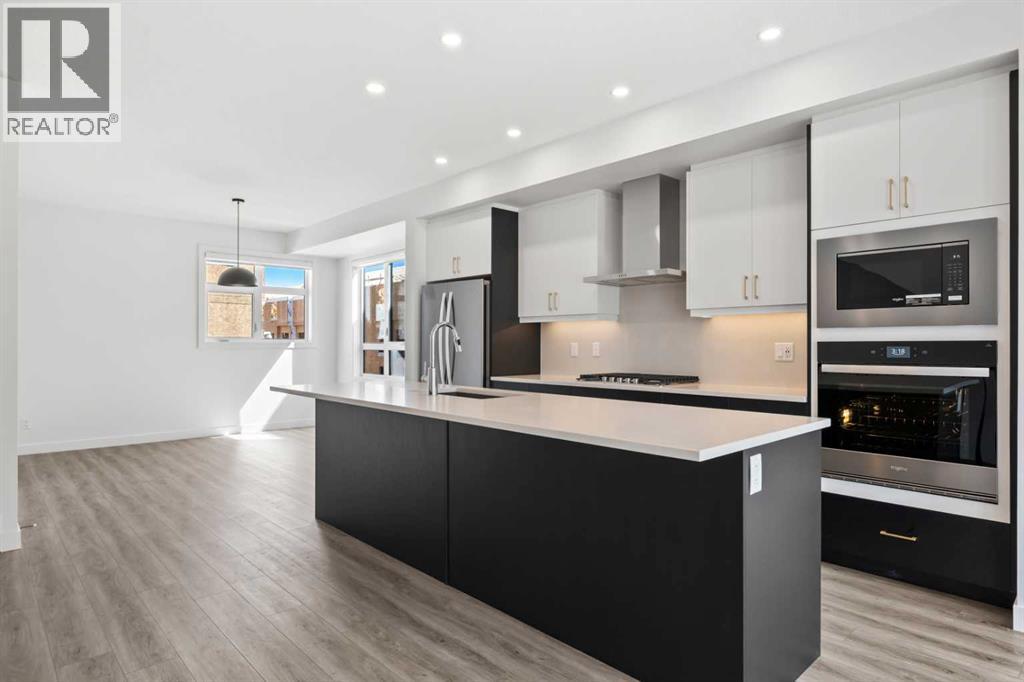 848 83 Street SW - 11