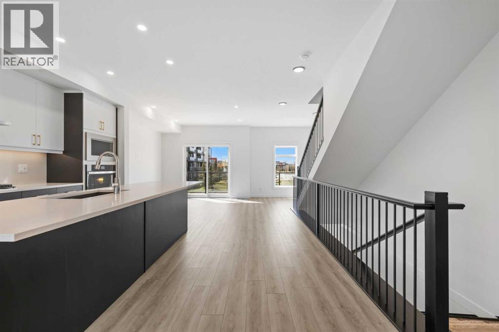 848 83 Street SW - 21