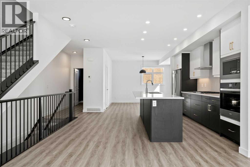 848 83 Street SW - 10