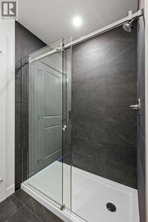 848 83 Street SW - 28