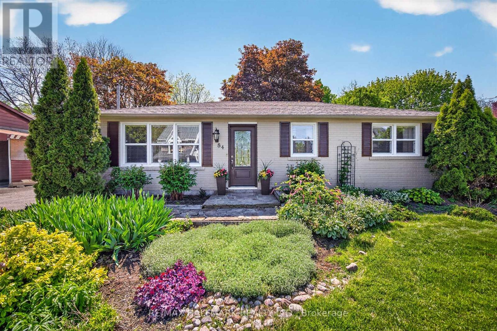 84 PARK DRIVE - Image 3