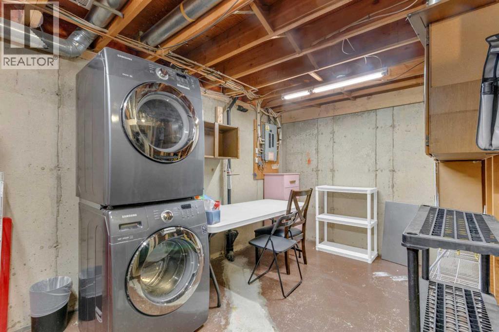 403 Cannington Close SW - 25