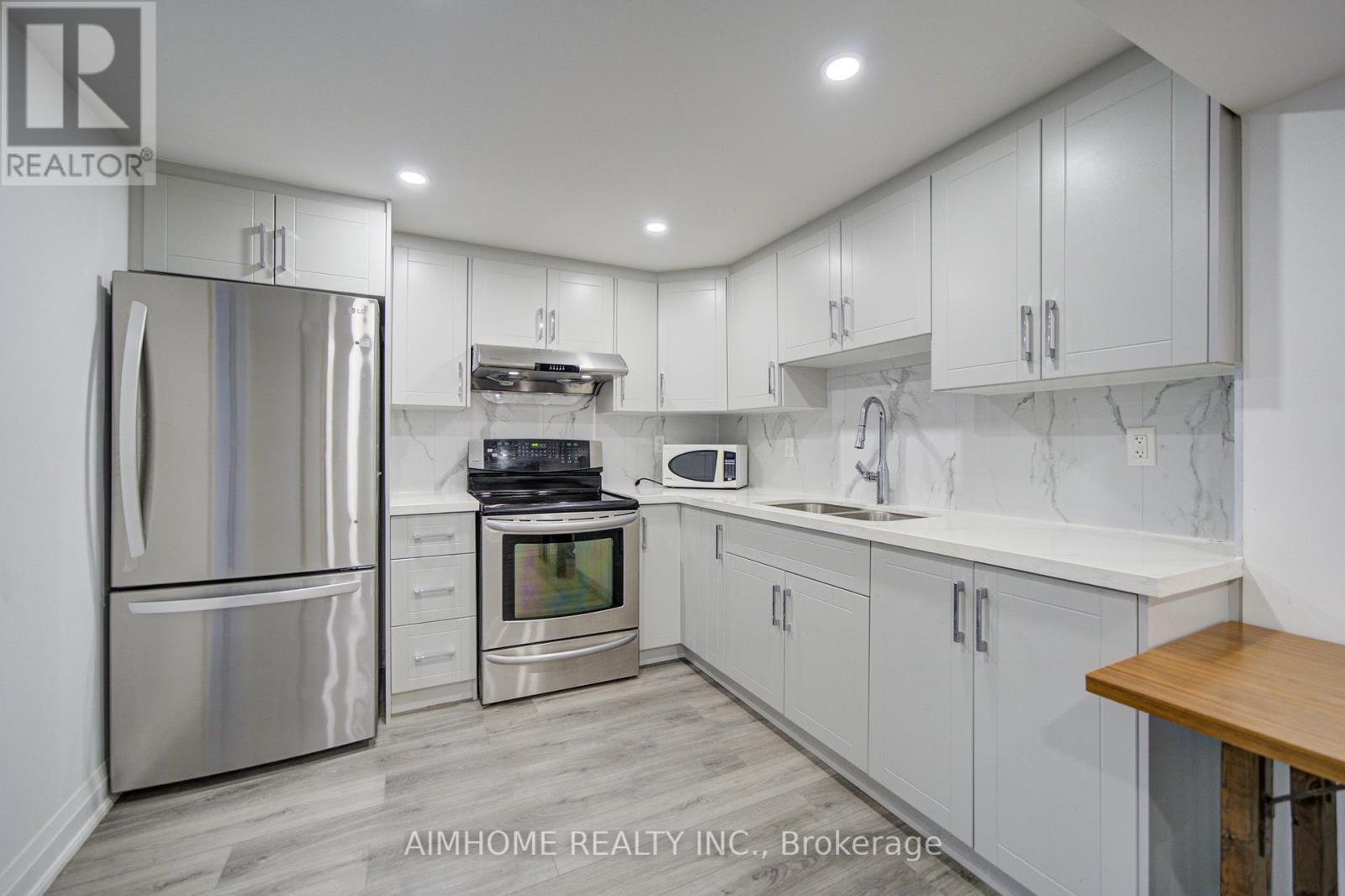 17 GARNISH GREEN - 39