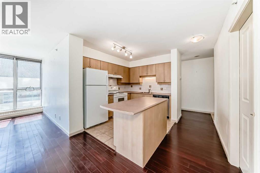#807 650 10 Street SW - Image 3