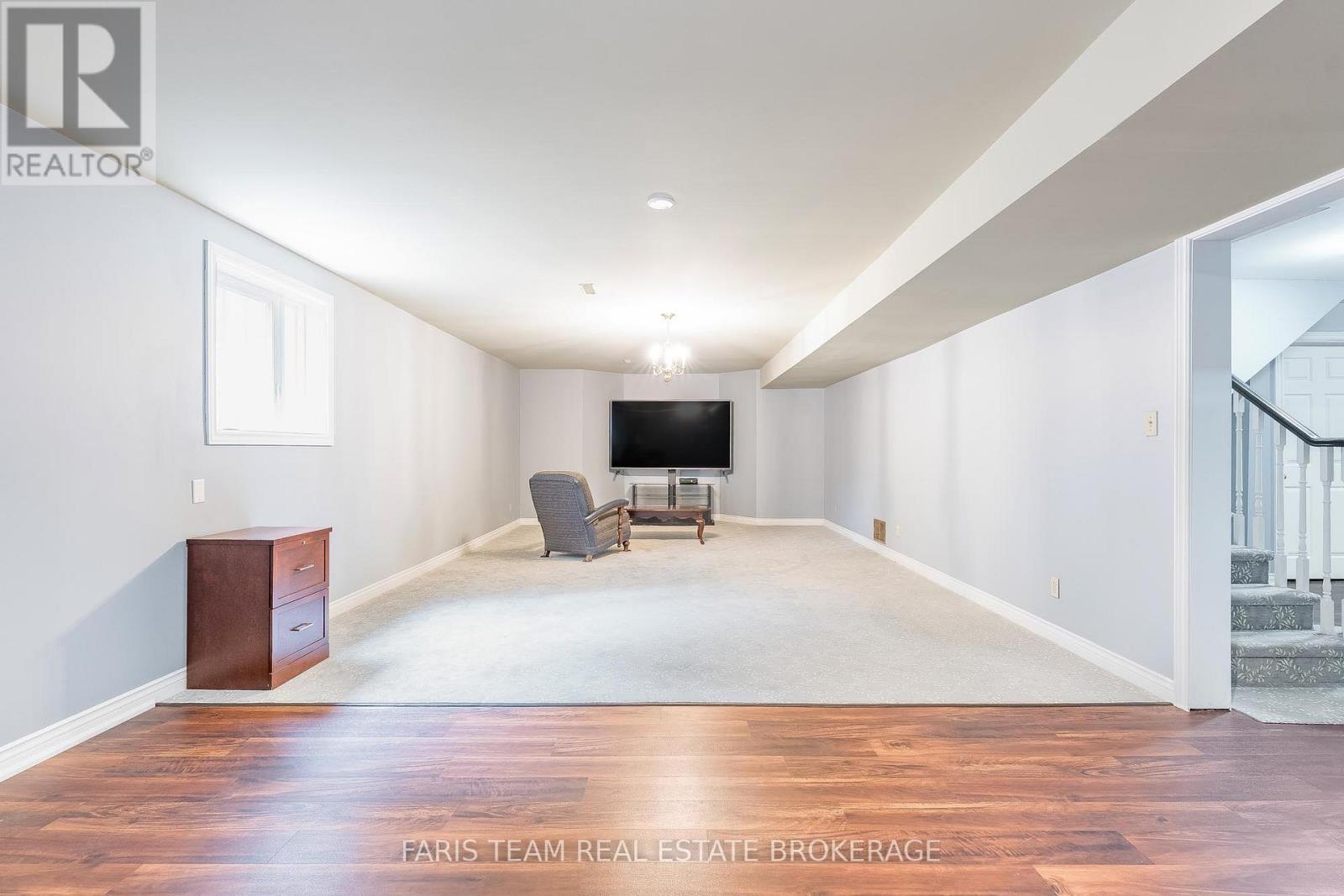 32 CAIRNS BOULEVARD - 24