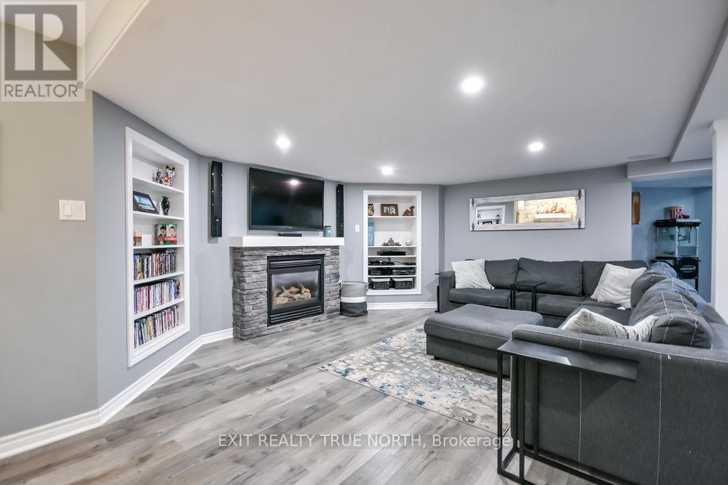 9 CORBETT STREET - 32