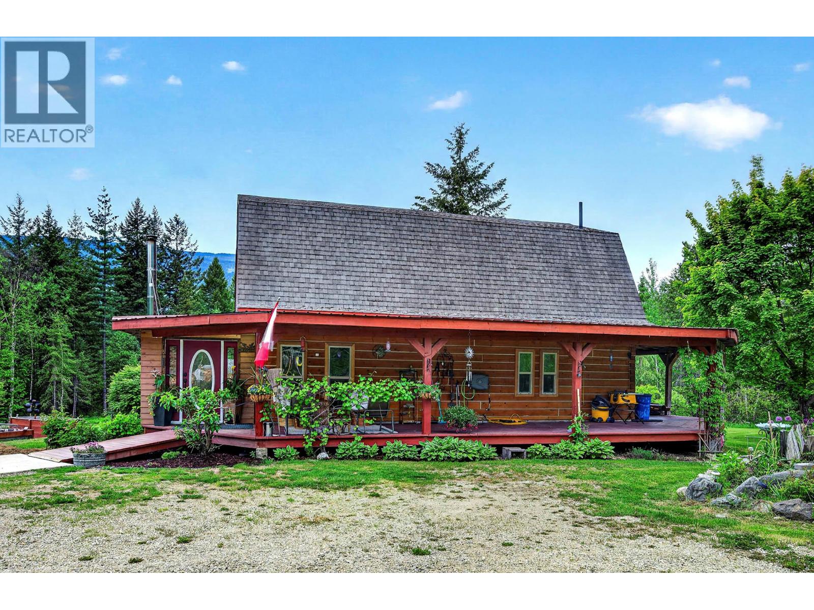 2236 YELLOWHEAD Highway - 65