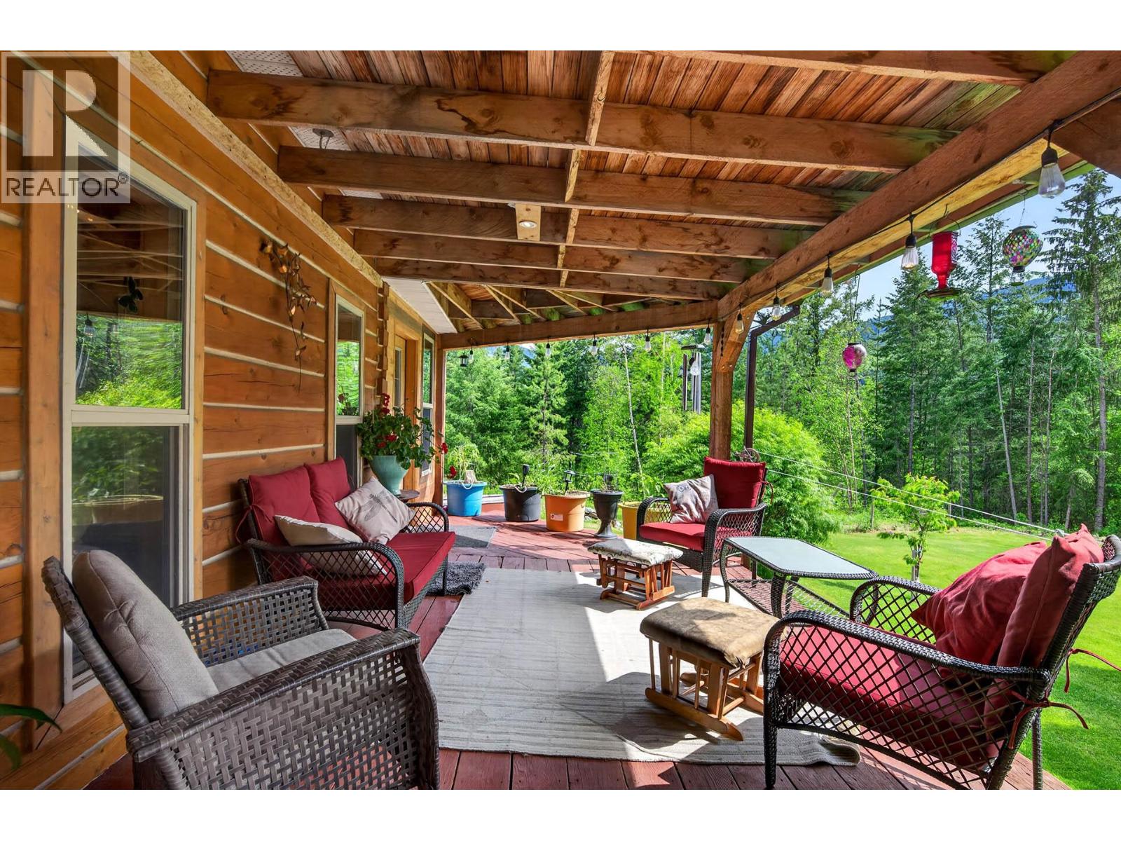 2236 YELLOWHEAD Highway - 47