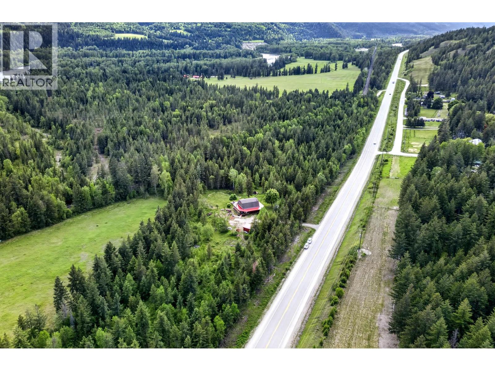 2236 YELLOWHEAD Highway - 55