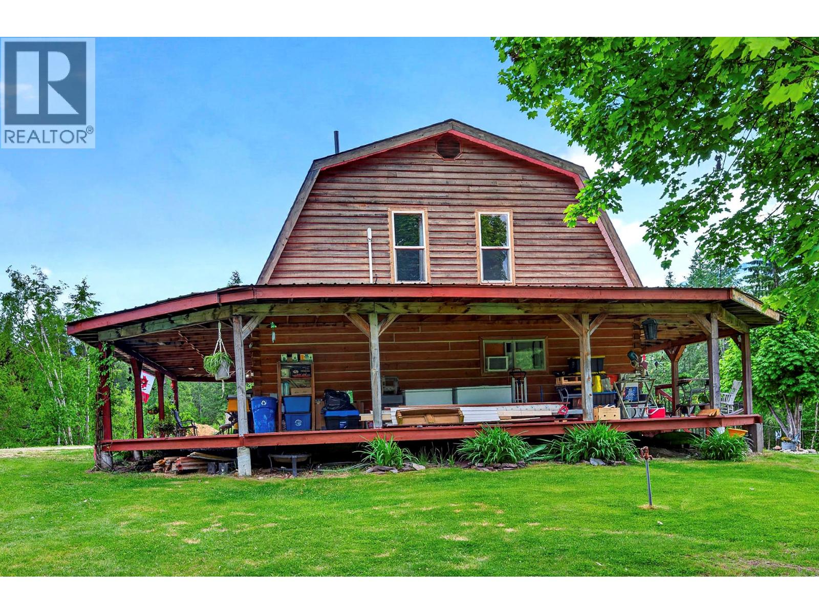 2236 YELLOWHEAD Highway - 70