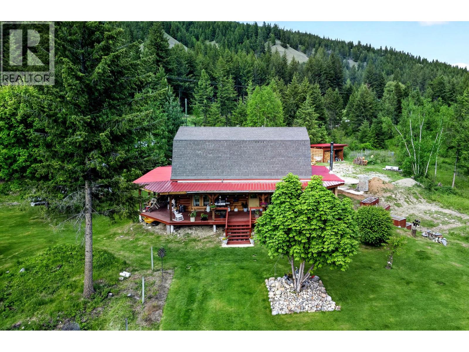2236 YELLOWHEAD Highway - 58