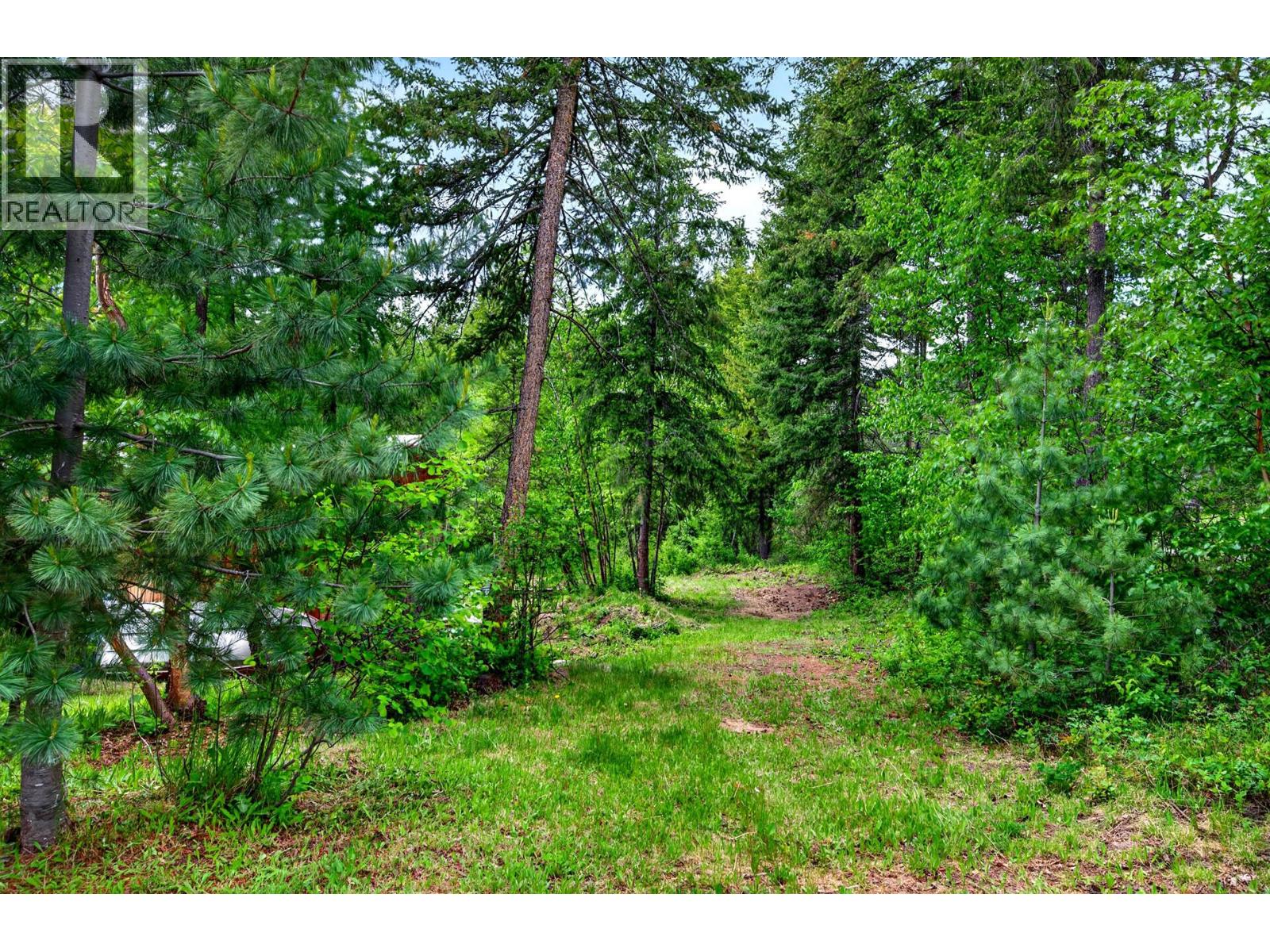 2236 YELLOWHEAD Highway - 79