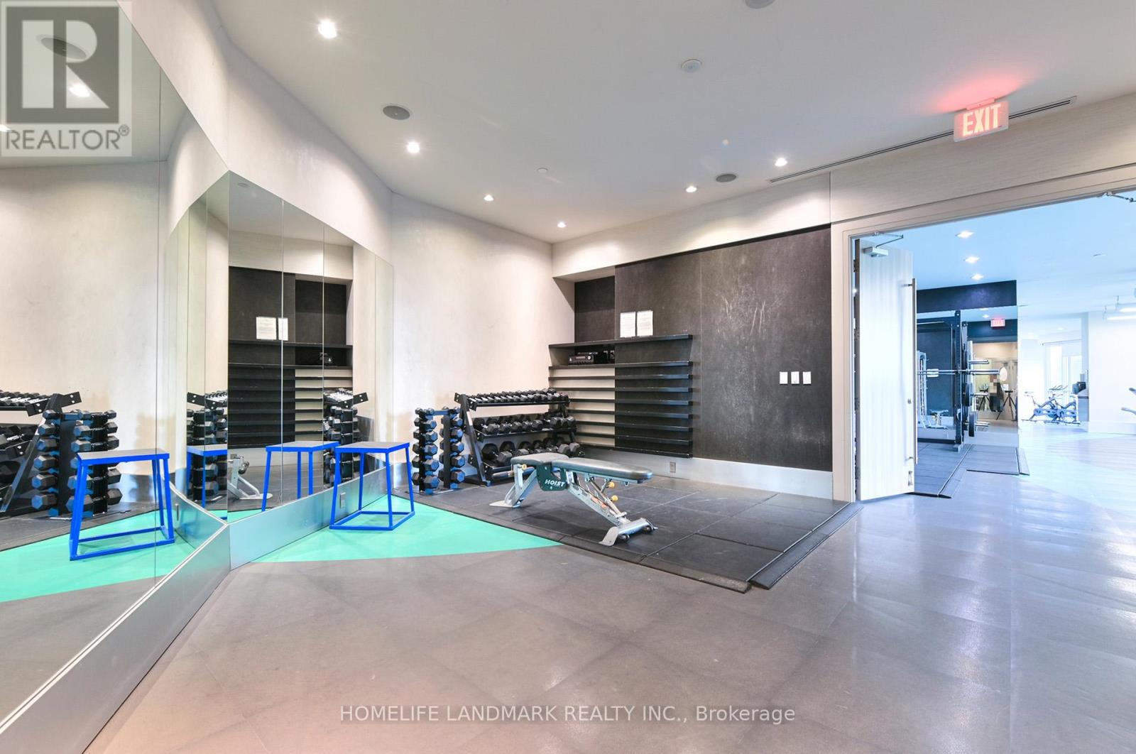 #227 80 MARINE PARADE DRIVE - 19