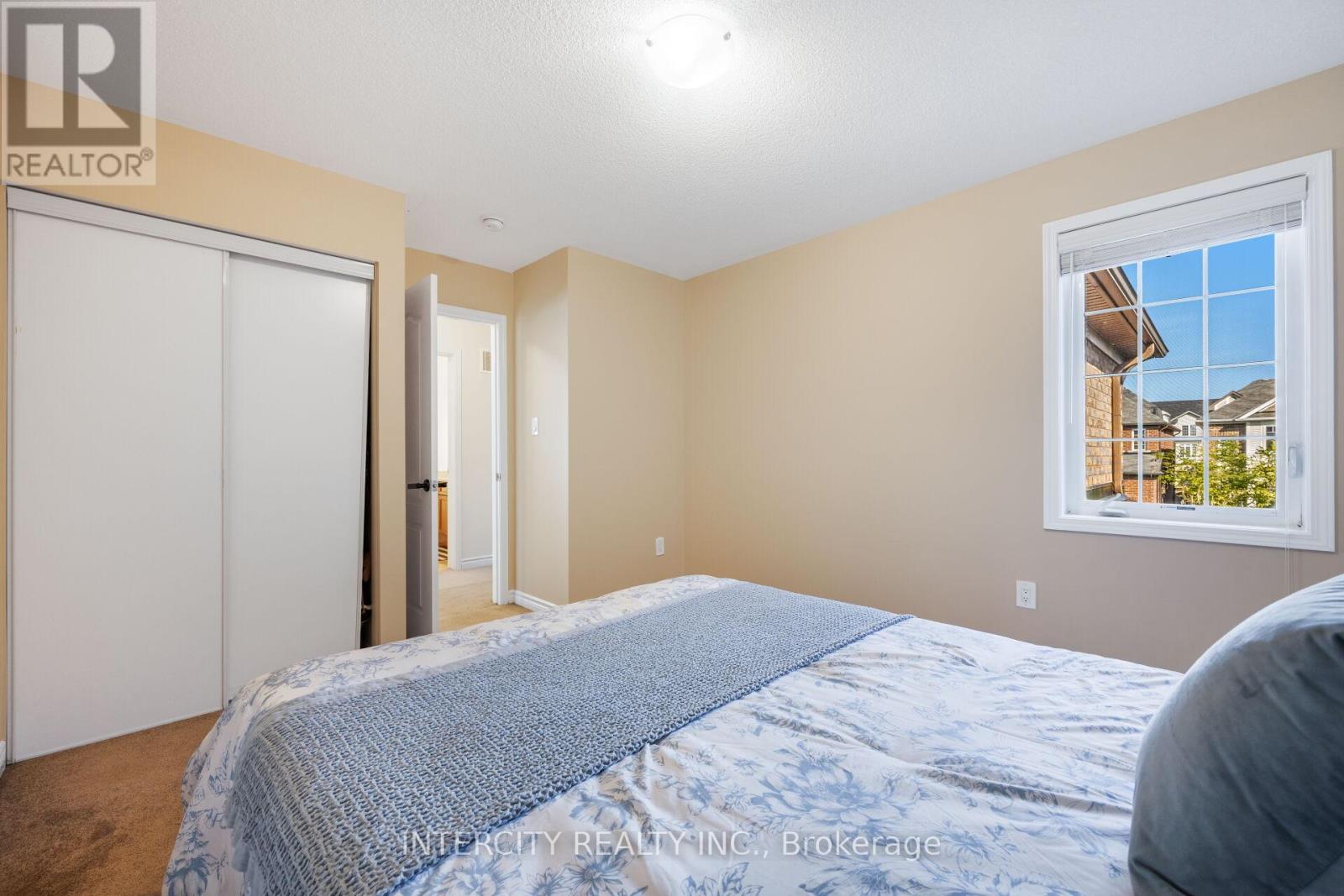 19 ENFORD CRESCENT - 42