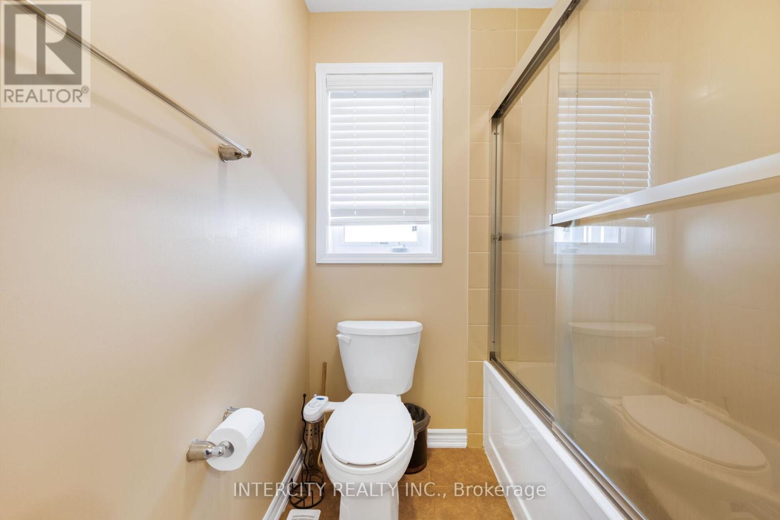 19 ENFORD CRESCENT - 44