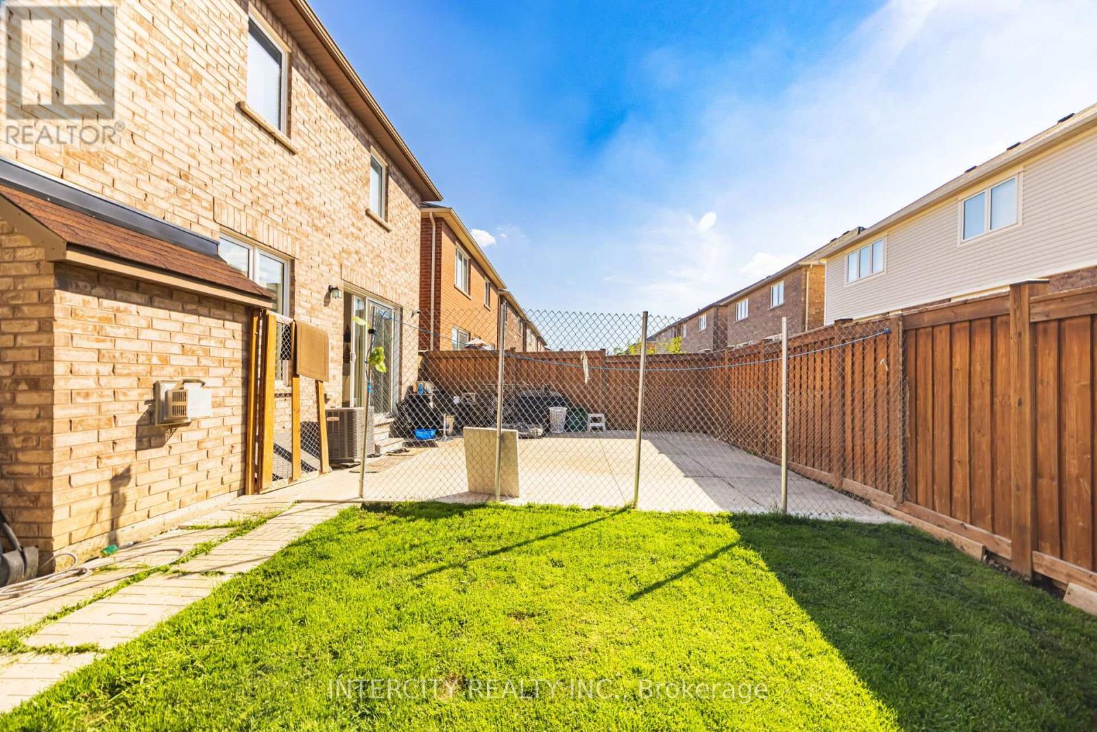 19 ENFORD CRESCENT - 48