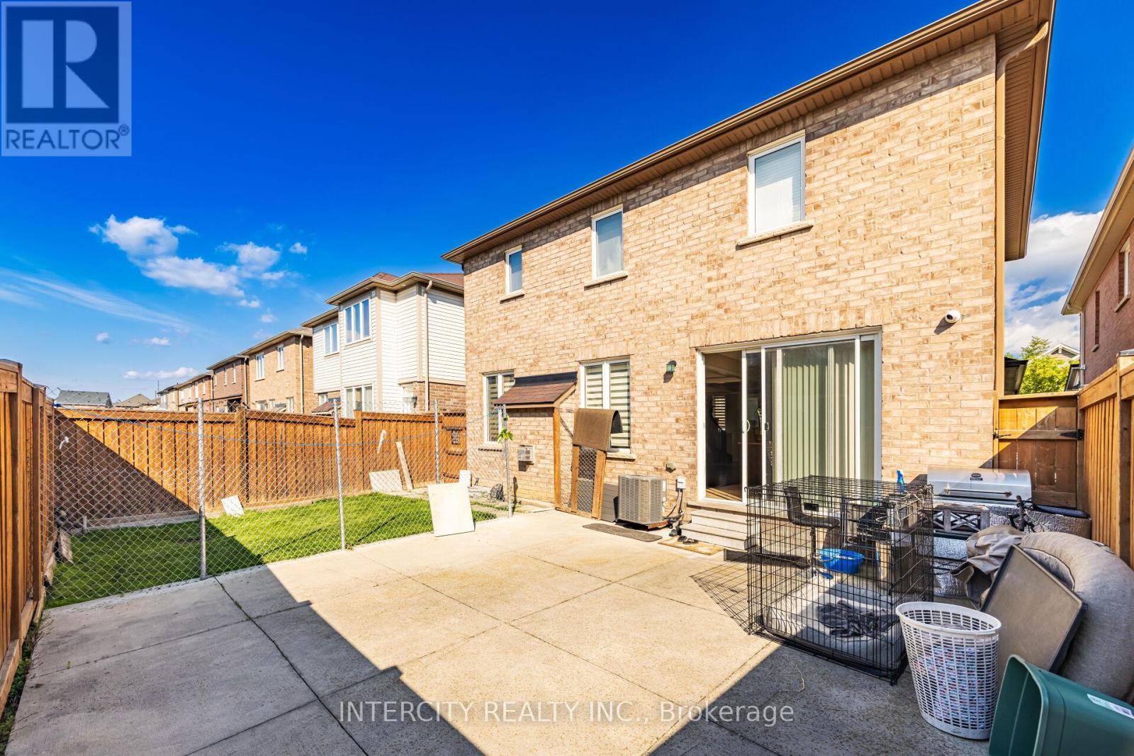 19 ENFORD CRESCENT - 49