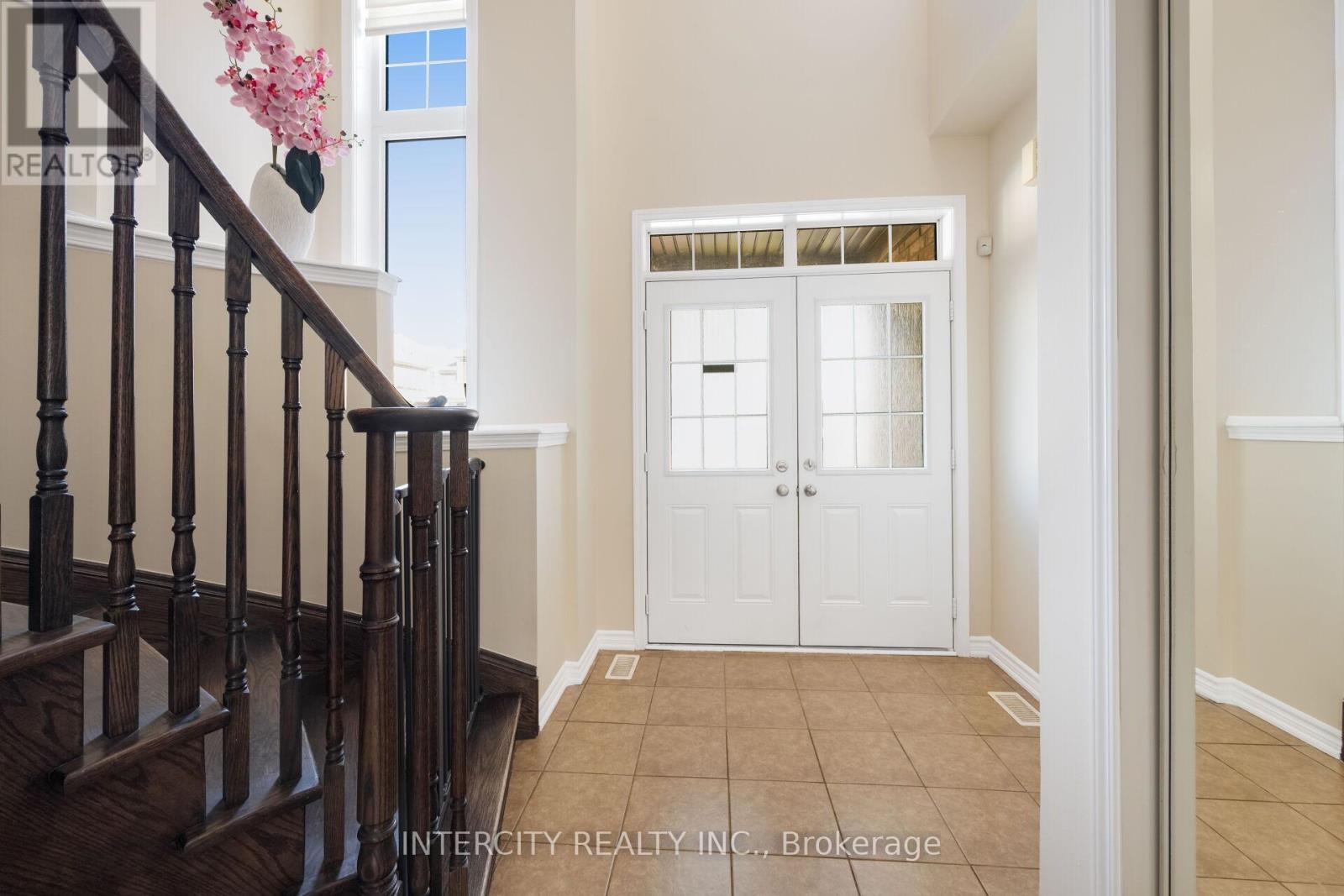 19 ENFORD CRESCENT - 6