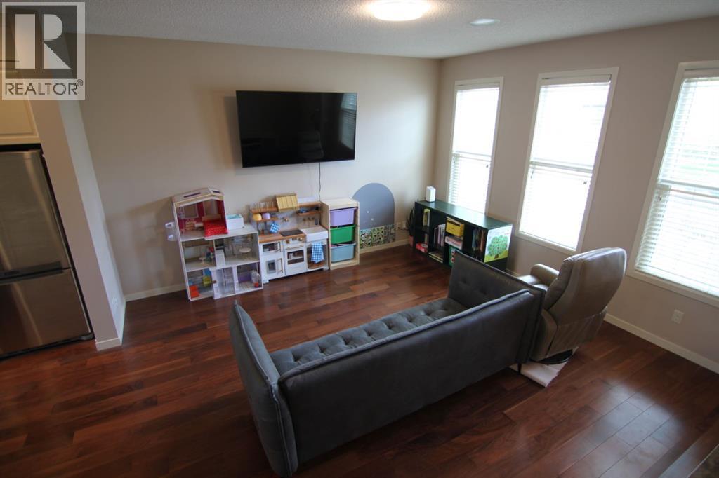 2064 New Brighton Grove SE — photo 7