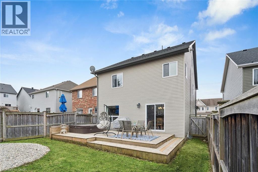 124 RIDGE TOP Crescent - 42