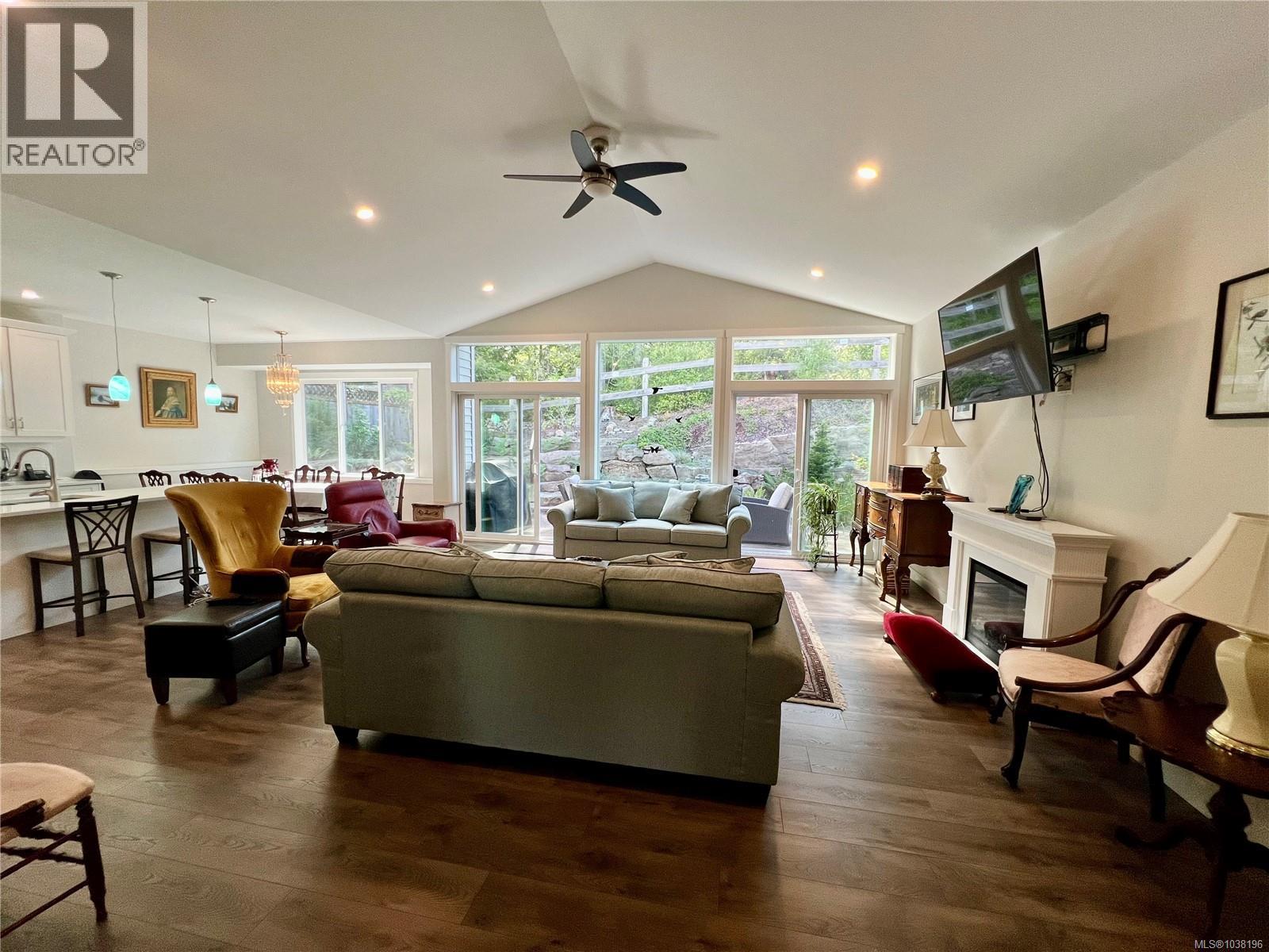 1613 Roberta Rd S - 4