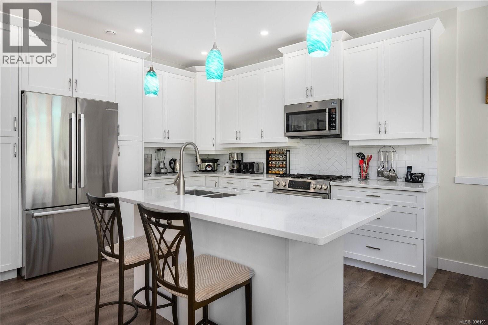 1613 Roberta Rd S - 9
