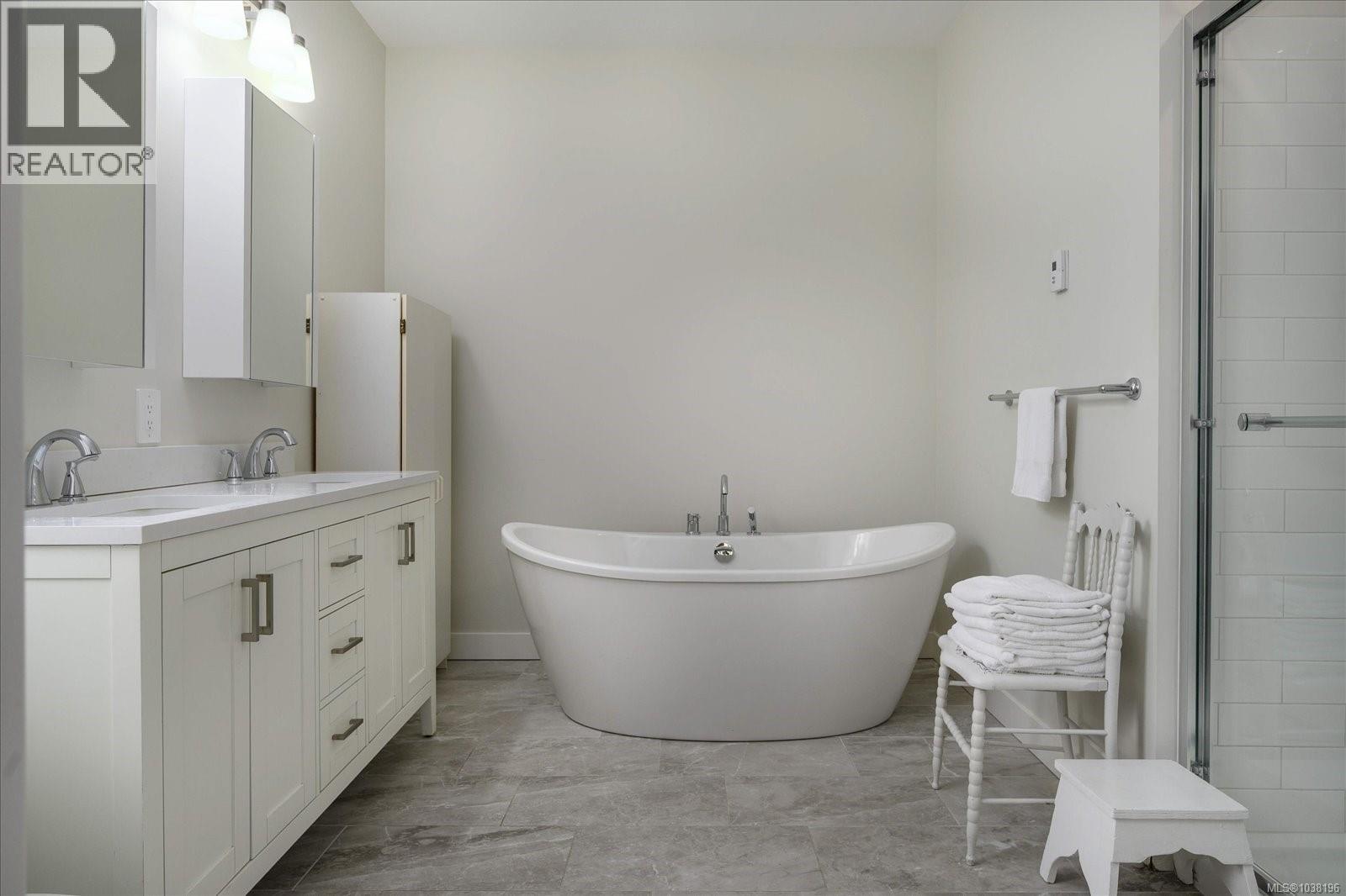 1613 Roberta Rd S - 14